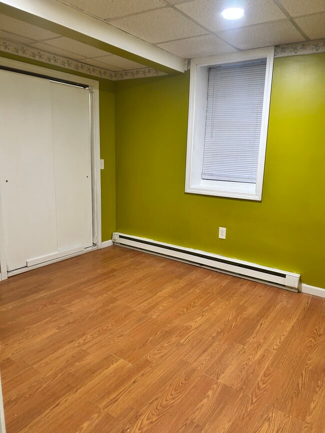 Building Photo - 50 Grand St