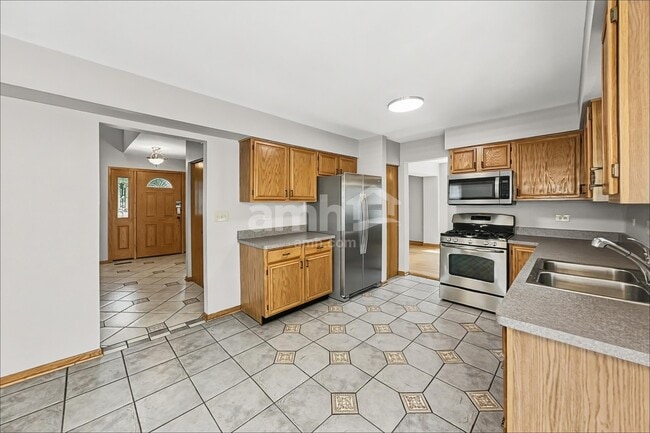 Foto del edificio - 652 Lakewood Farms Dr