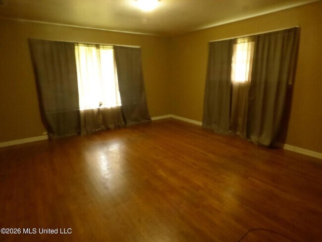 Foto del edificio - 265 W Pine St