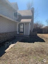 Building Photo - 1707 E Pinion Rd