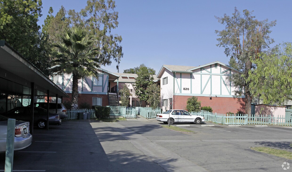 Foto principal - 820 E Mission Ave
