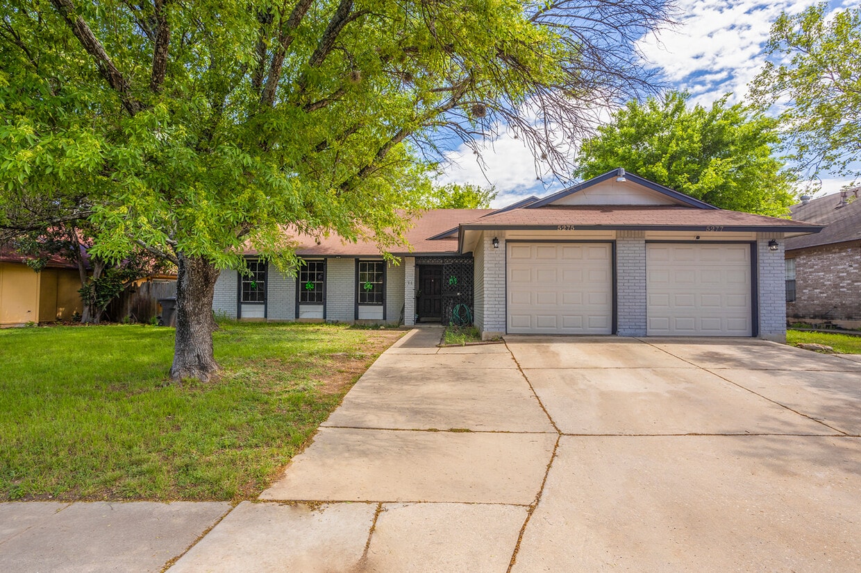 Primary Photo - 5275 Meadow Rise St