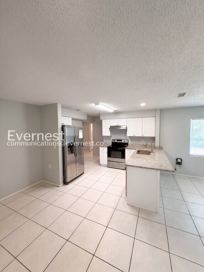 Foto del edificio - 10485 Lightwood St