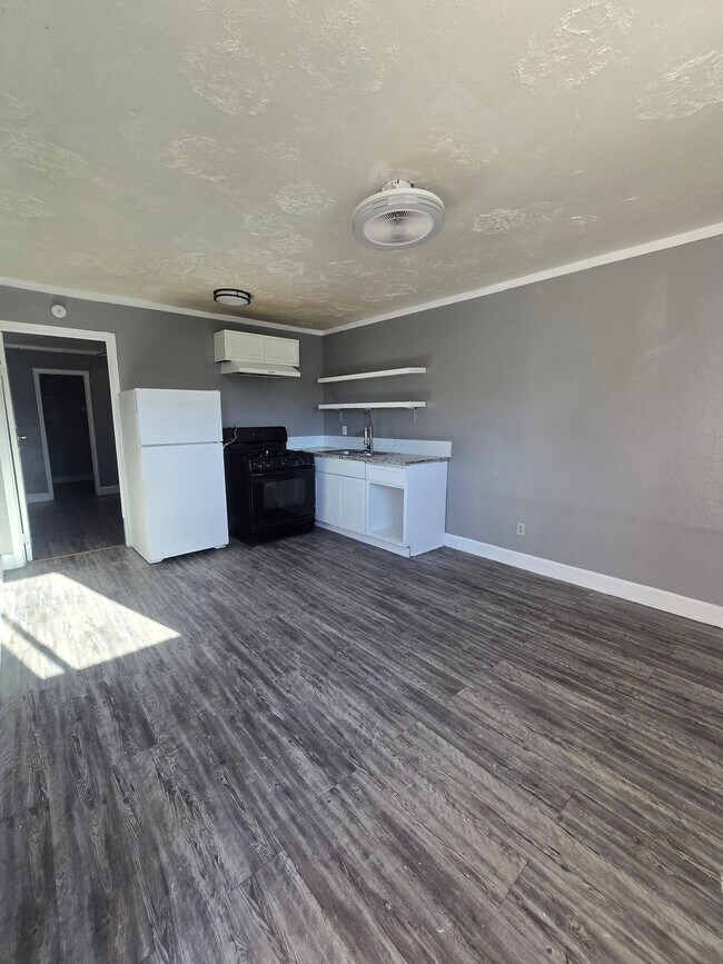 Foto del edificio - 4820 Oak Ave