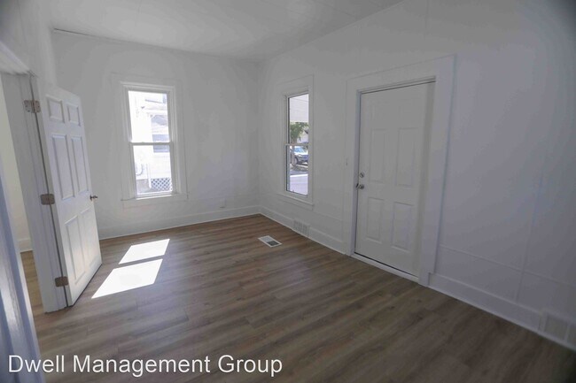 Building Photo - 2 br, 1 bath House - 222 9th Ave NW