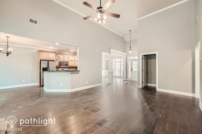 Building Photo - 4 br, 3 bath House - 185 Mountain Vista Bo...
