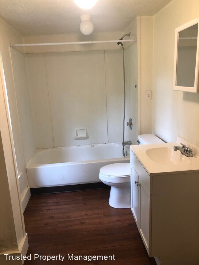 Foto del edificio - 3 br, 1 bath House - 162 East Euclid Street