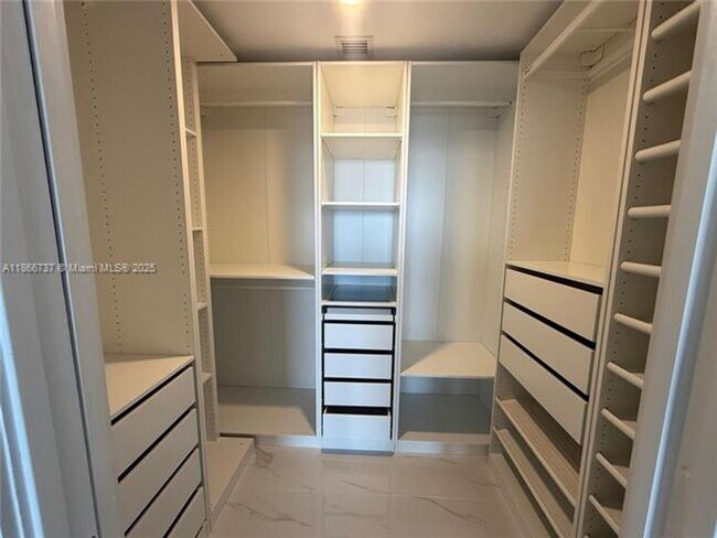 Photo - 700 NE 24th St Apartment