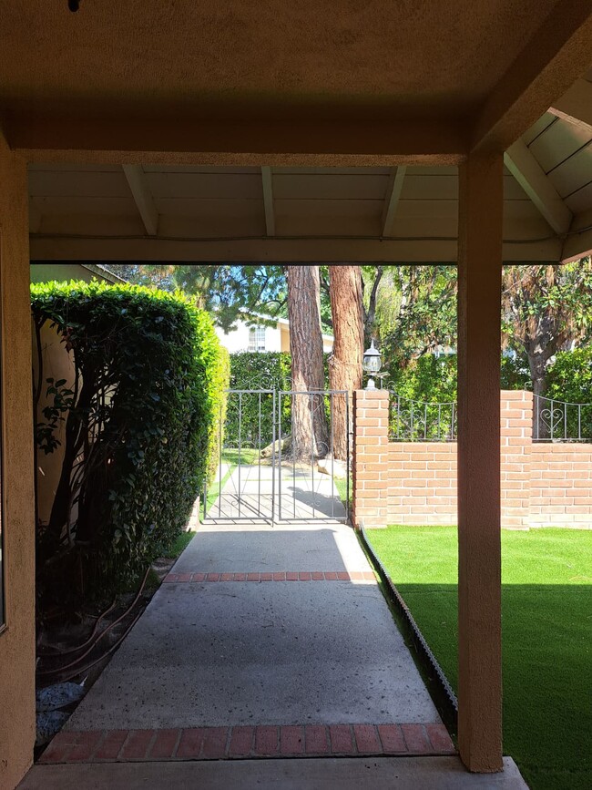 Building Photo - 20222 Valerio St