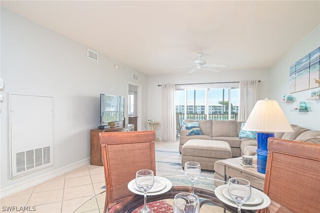 Building Photo - 7812 Regal Heron Cir