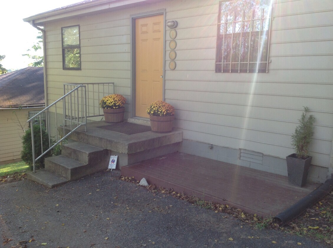 Foto principal - 1008 S 11th St