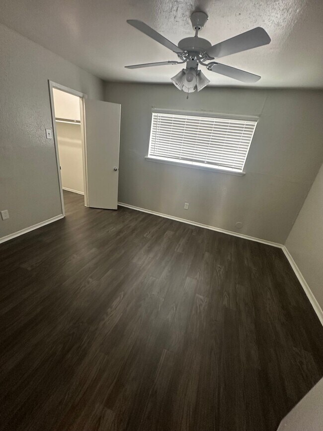 Foto del edificio - 838 Oak St