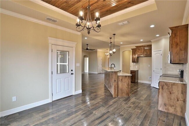 Building Photo - 128 Pepper Creek Trail