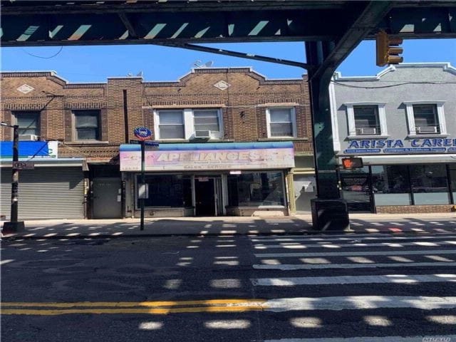 Primary Photo - 123-19 Jamaica Ave