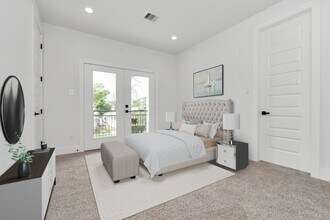 Building Photo - 2813 Drew St