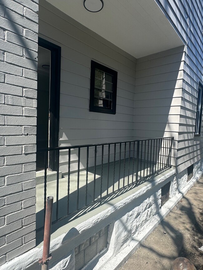 Foto del edificio - 6440 Dean St