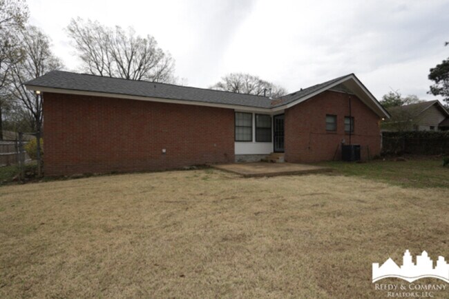 Building Photo - 2759 Galaxie St
