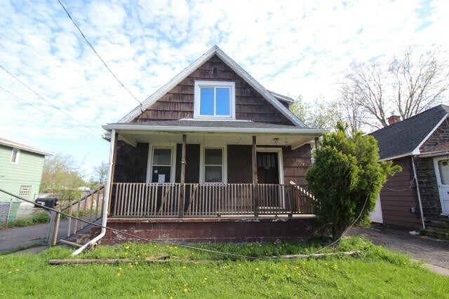 Primary Photo - 3 bedroom in Niagara Falls NY 14304