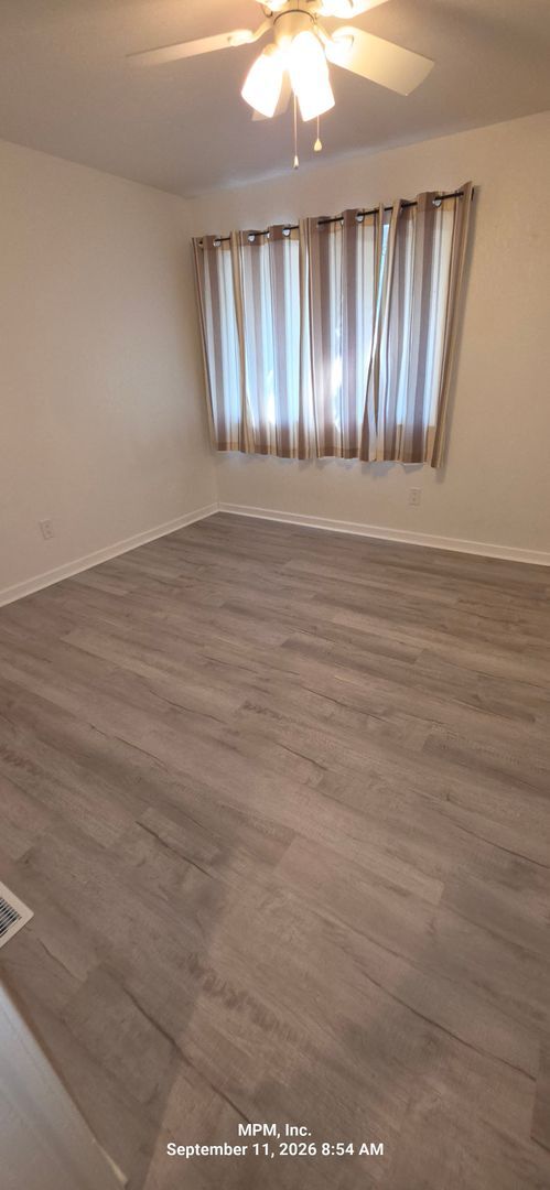Foto del edificio - 714 Tanner Dr