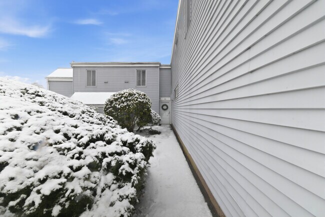 Foto del edificio - 60 Cinnamon Spring