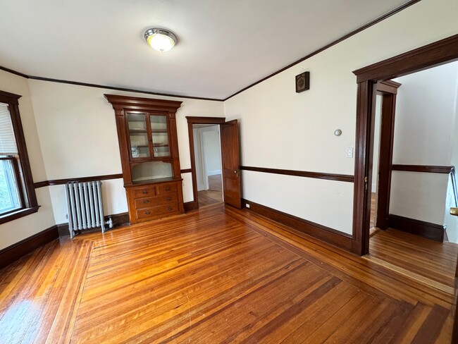 Foto del edificio - 50 Langley Rd
