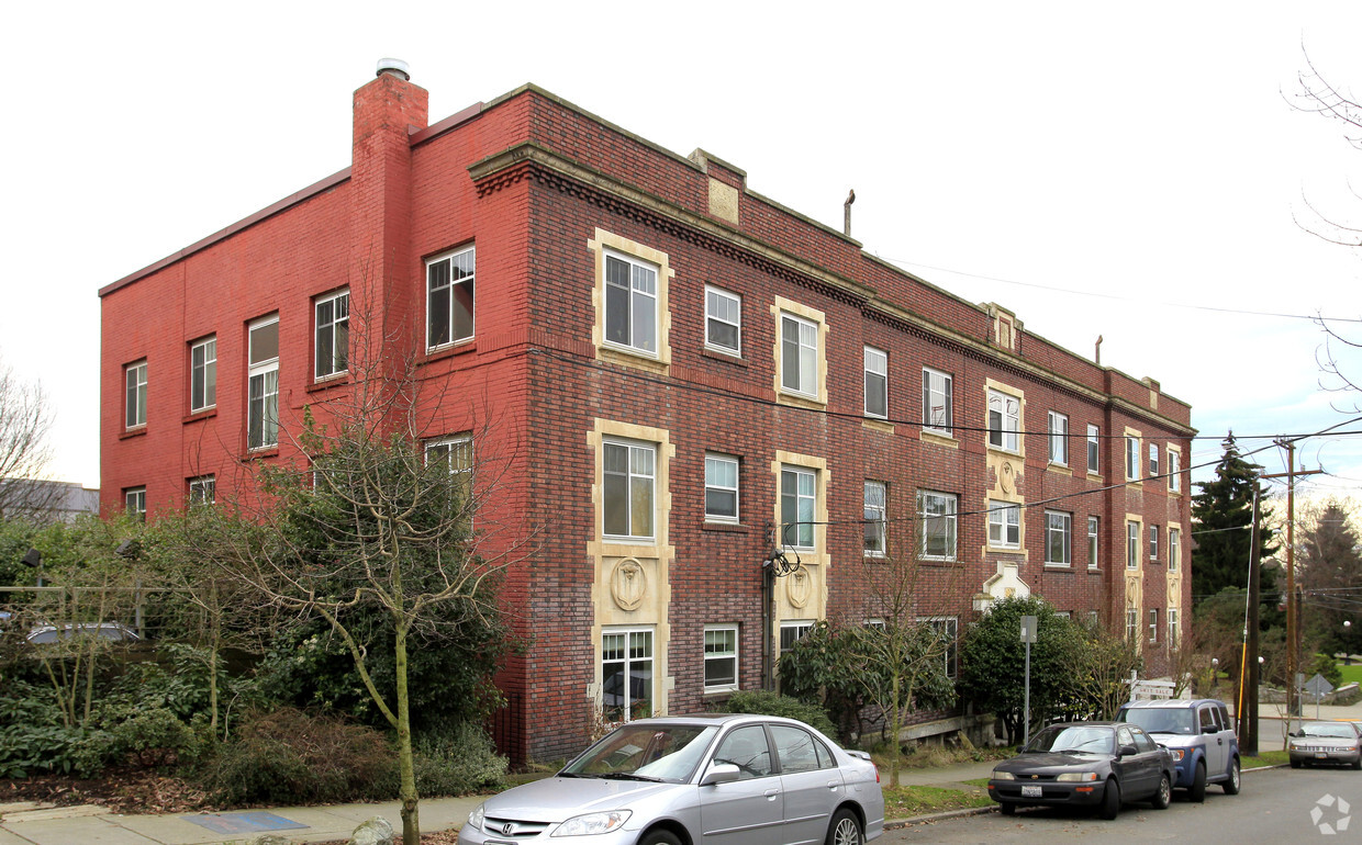 Building Photo - Lorington Co-Op Apartments