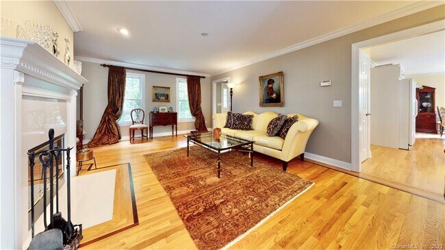 Foto del edificio - 753 Long Hill Ave