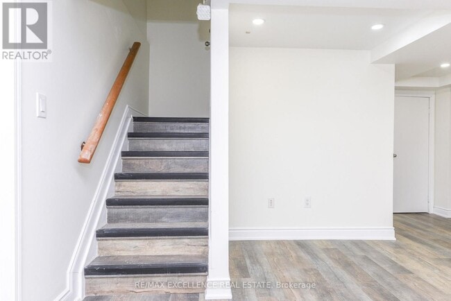 Building Photo - 19 Conklin Dr