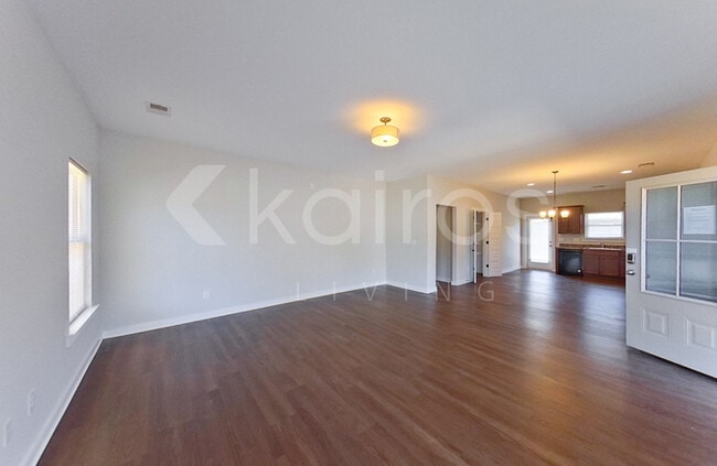Building Photo - 464 White Oak Cir