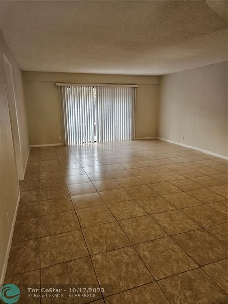 Foto del edificio - 119 Deer Creek Rd