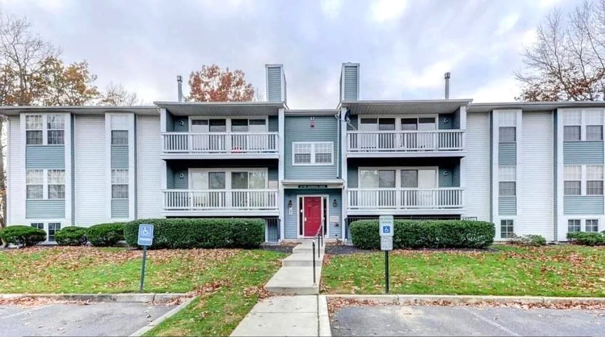 38 Kenwood Dr, Winslow Township, NJ 08081 Condo for Rent in Winslow