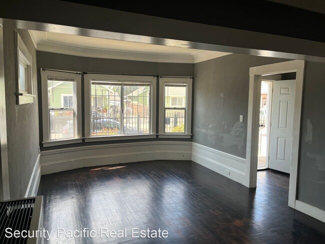 Building Photo - 2 br, 1 bath House - 442 5th St.