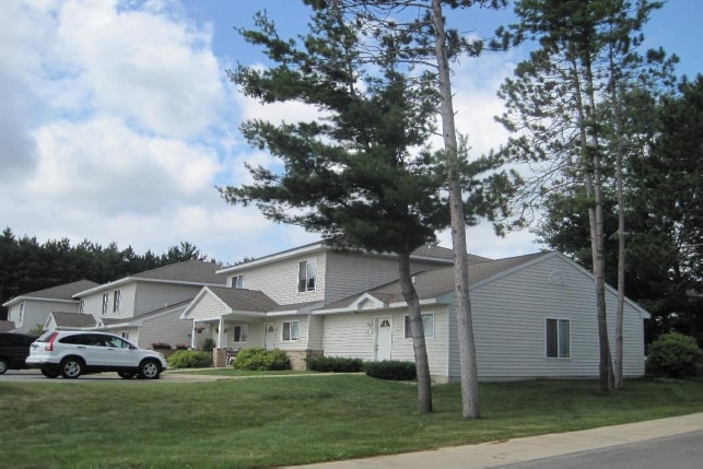 Building Photo - Manitou Woods