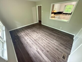 Building Photo - 5007 Brewer Ct