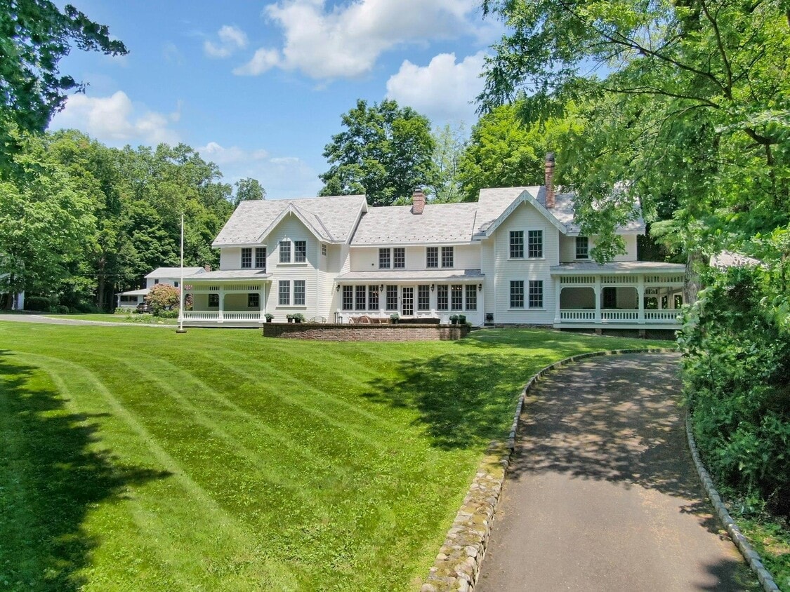 Primary Photo - 314 Haverstraw Rd