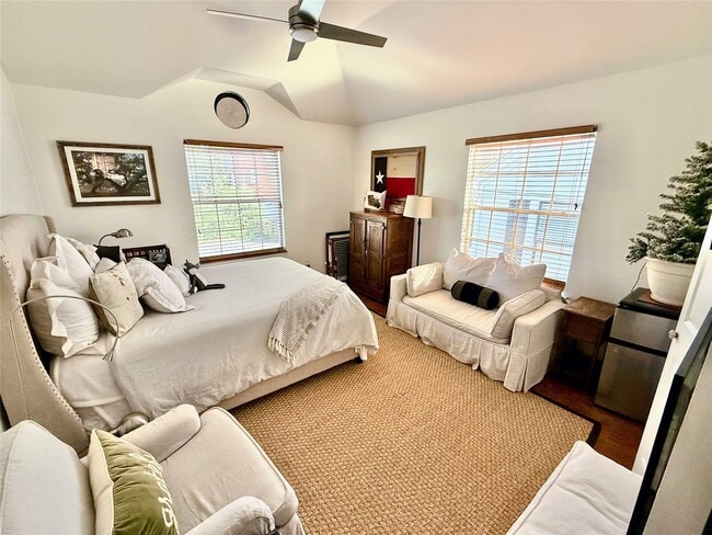 Building Photo - 2023 South Blvd