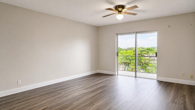 Foto del edificio - 4880 NW 22nd St