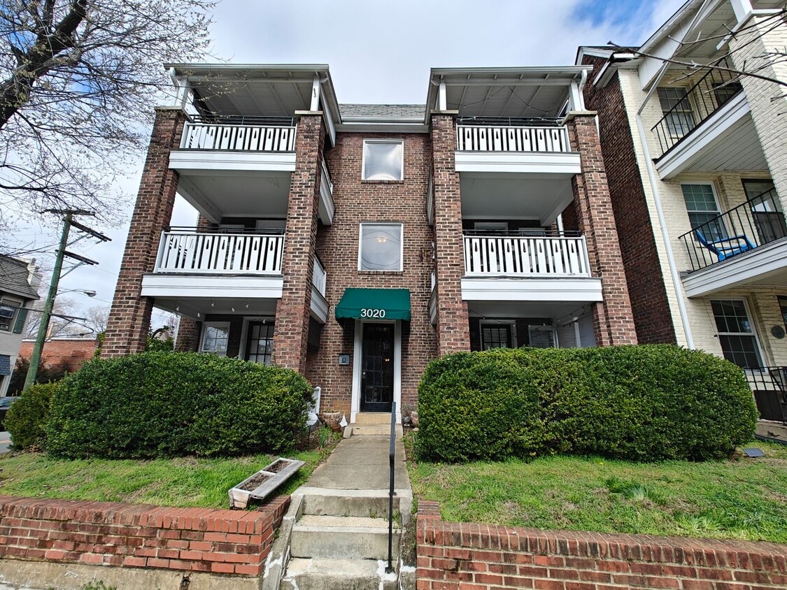 Primary Photo - 1 bedroom apartment