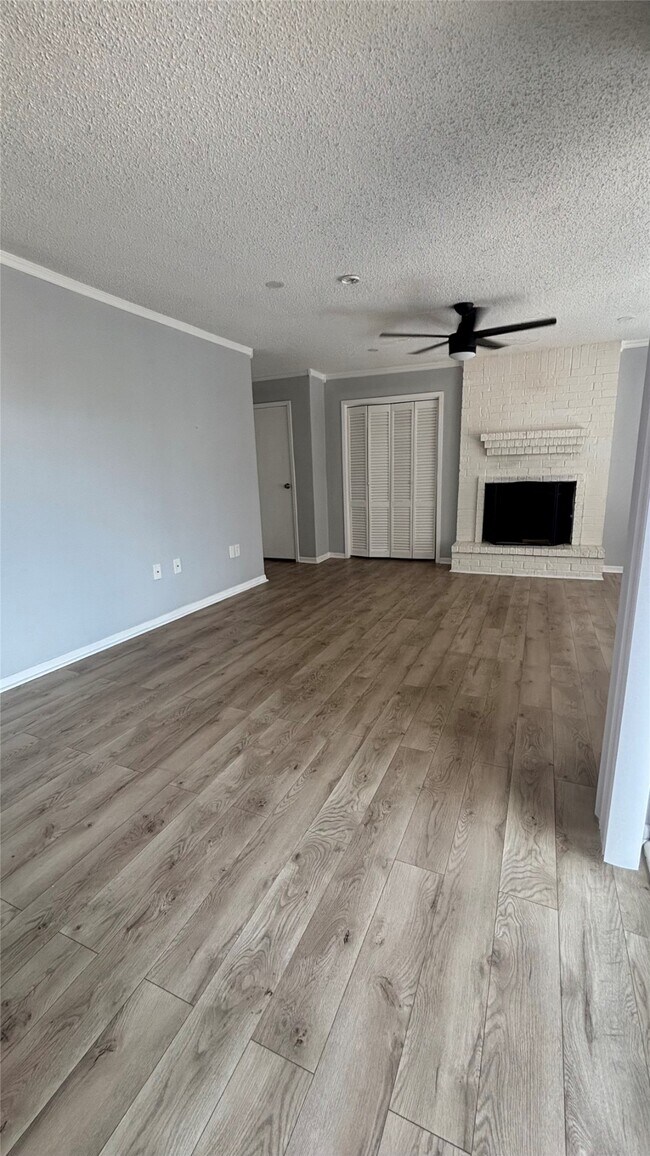Building Photo - 260 El Dorado Blvd