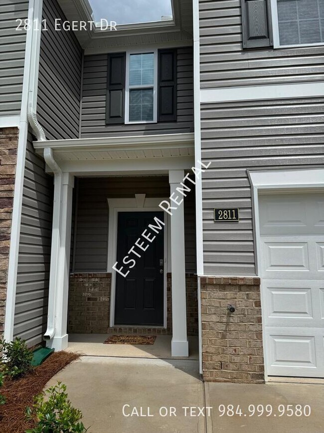 Photo - 2811 Egert Dr House