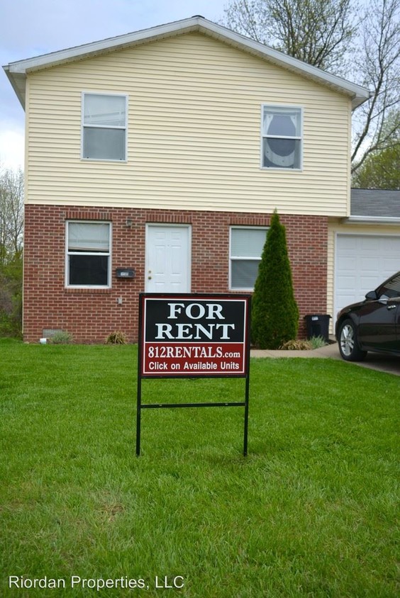 Foto principal - 1225 Western Hills Dr