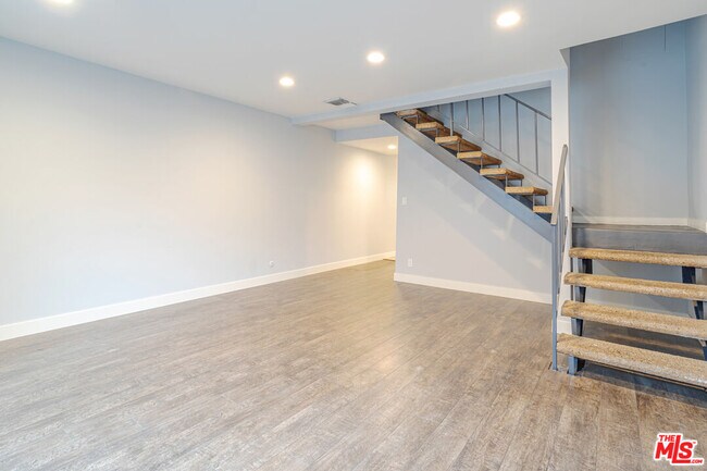 Foto del edificio - 505 N Kenwood St