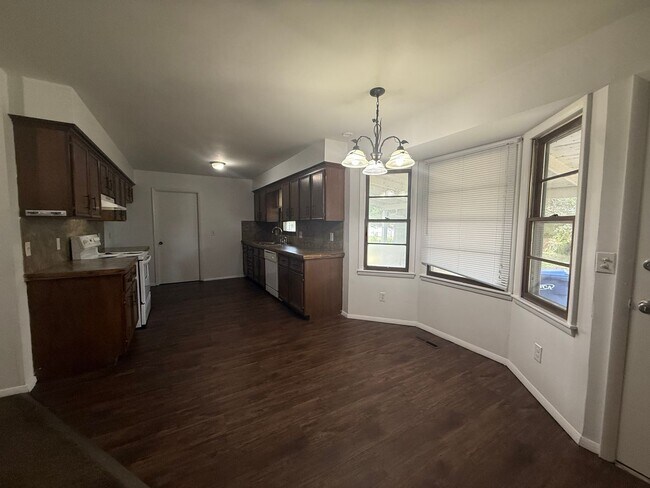 Building Photo - LOCATION! Check out this spacious 3 bedroom with 2.5 baths!