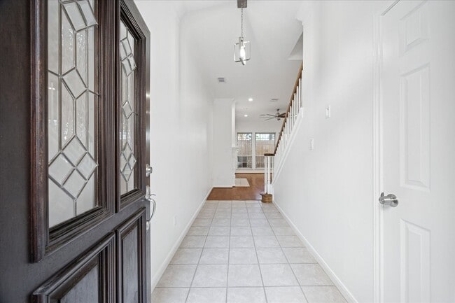 Foto del edificio - Beautiful Home Near University of St. Thomas