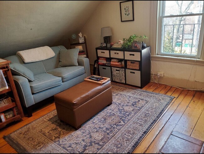 Sala de estar - 89 Walden St