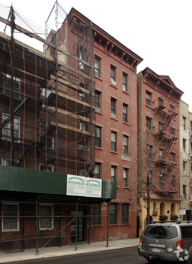 Foto del edificio - 13 Cornelia St