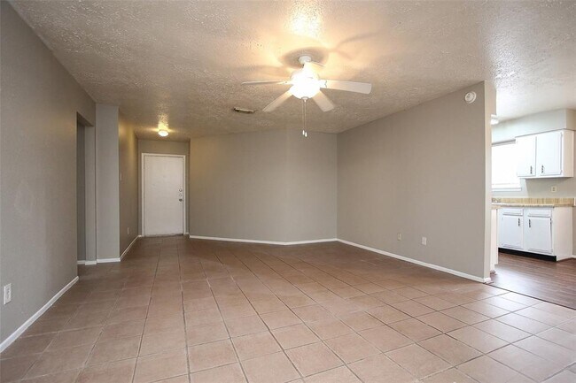 Foto del edificio - 4550 Chestergate Dr