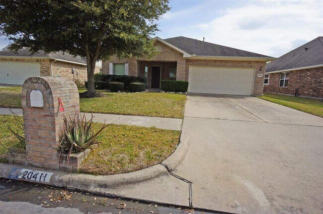 Foto del edificio - 20411 Pomegranate Ln