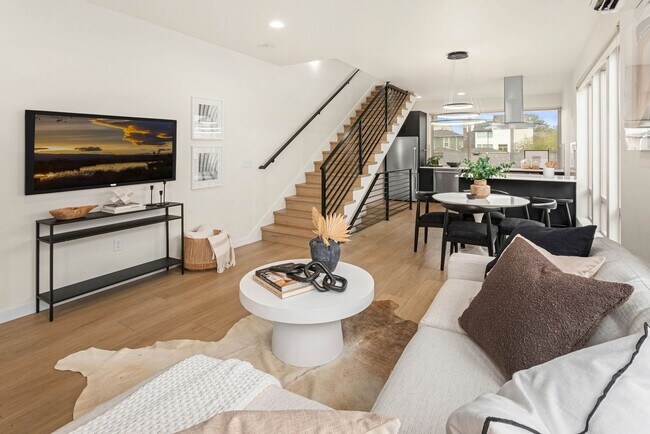 Foto del edificio - Brilliant Ballard Newer Townhome - 4 Bedro...