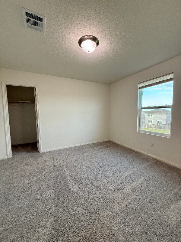 Foto del edificio - 107 Waterbuck Lp